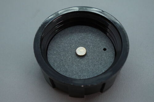 GENUINE OEM TORO PART # 55-3570 FUEL CAP; TORO COMMERCIAL WALK BEHIND GAS CAP
