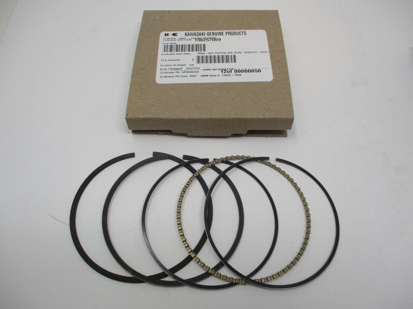 Genuine OEM Kawasaki Part # 13025-7009 Piston Ring Set