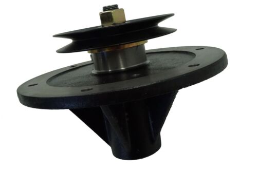 GENUINE OEM TORO PART # 110-0728 SPINDLE; TORO COMMERCIAL WALK BEHIND SPINDLE