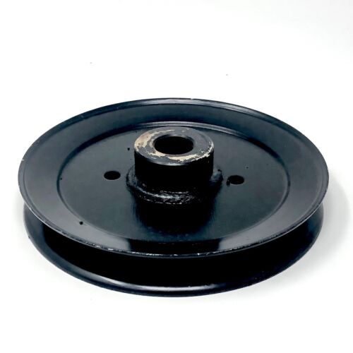 GENUINE OEM TORO PART # 110146 PULLEY-BLADE,DRIVE FOR YARD TRACTORS & LAWNMOWERS