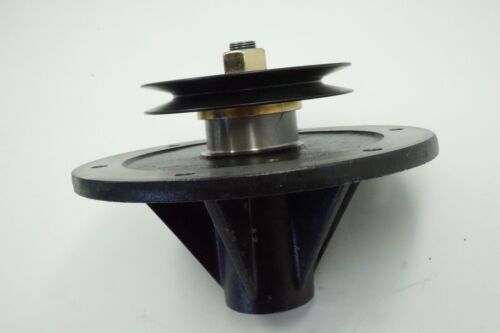 GENUINE OEM TORO PART # 110-0728 SPINDLE; TORO COMMERCIAL WALK BEHIND SPINDLE